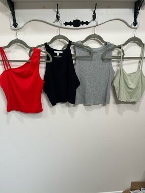 Crop top tank top bundle